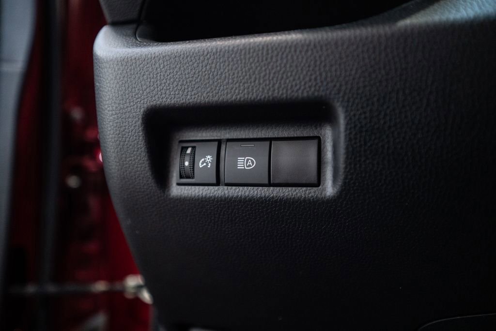 Used 2024 Toyota RAV4 LE image 21