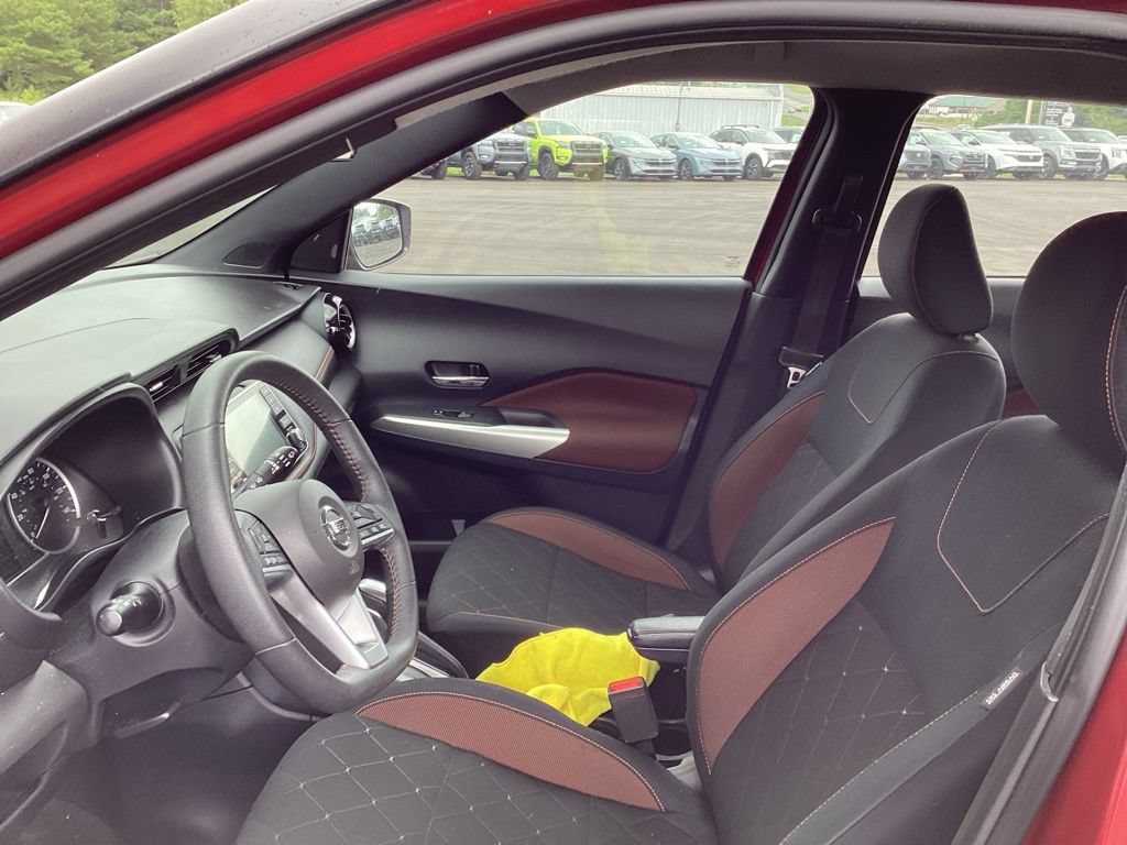 Used 2020 Nissan Kicks SR FWD image 10