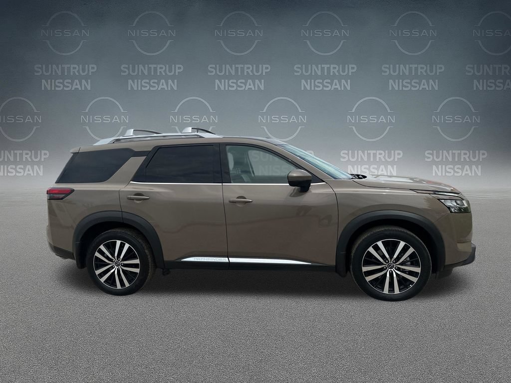 Used 2024 Nissan Pathfinder Platinum w/ Cargo Package FWD image 40