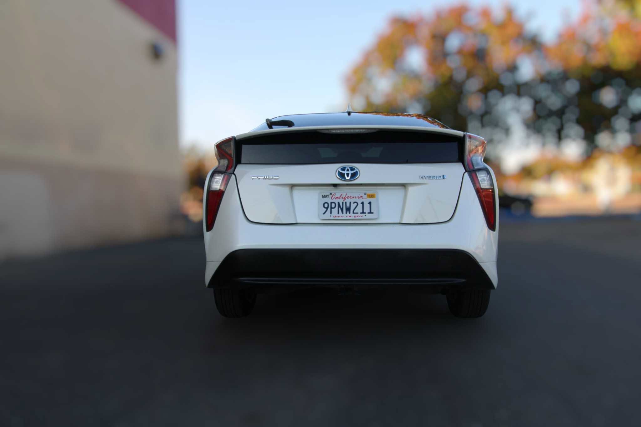 Used 2016 Toyota Prius Two image 12