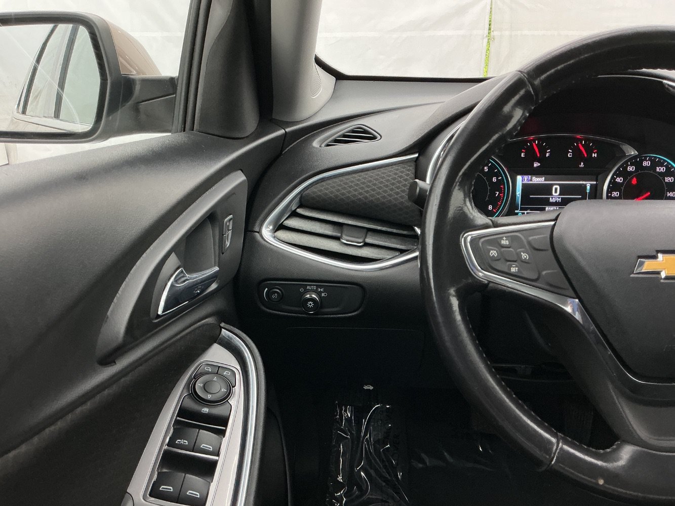 Used 2018 Chevrolet Malibu LT FWD image 32