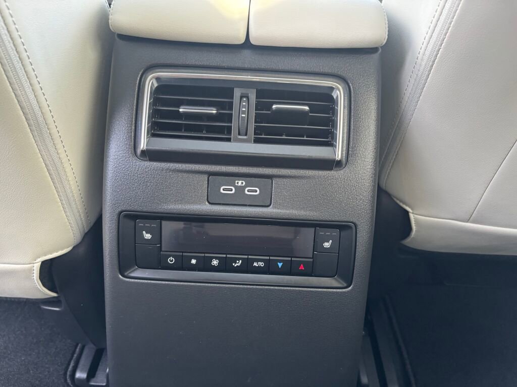 Certified 2024 MAZDA CX-90 Plug-In Hybrid w/ Premium Plus image 16