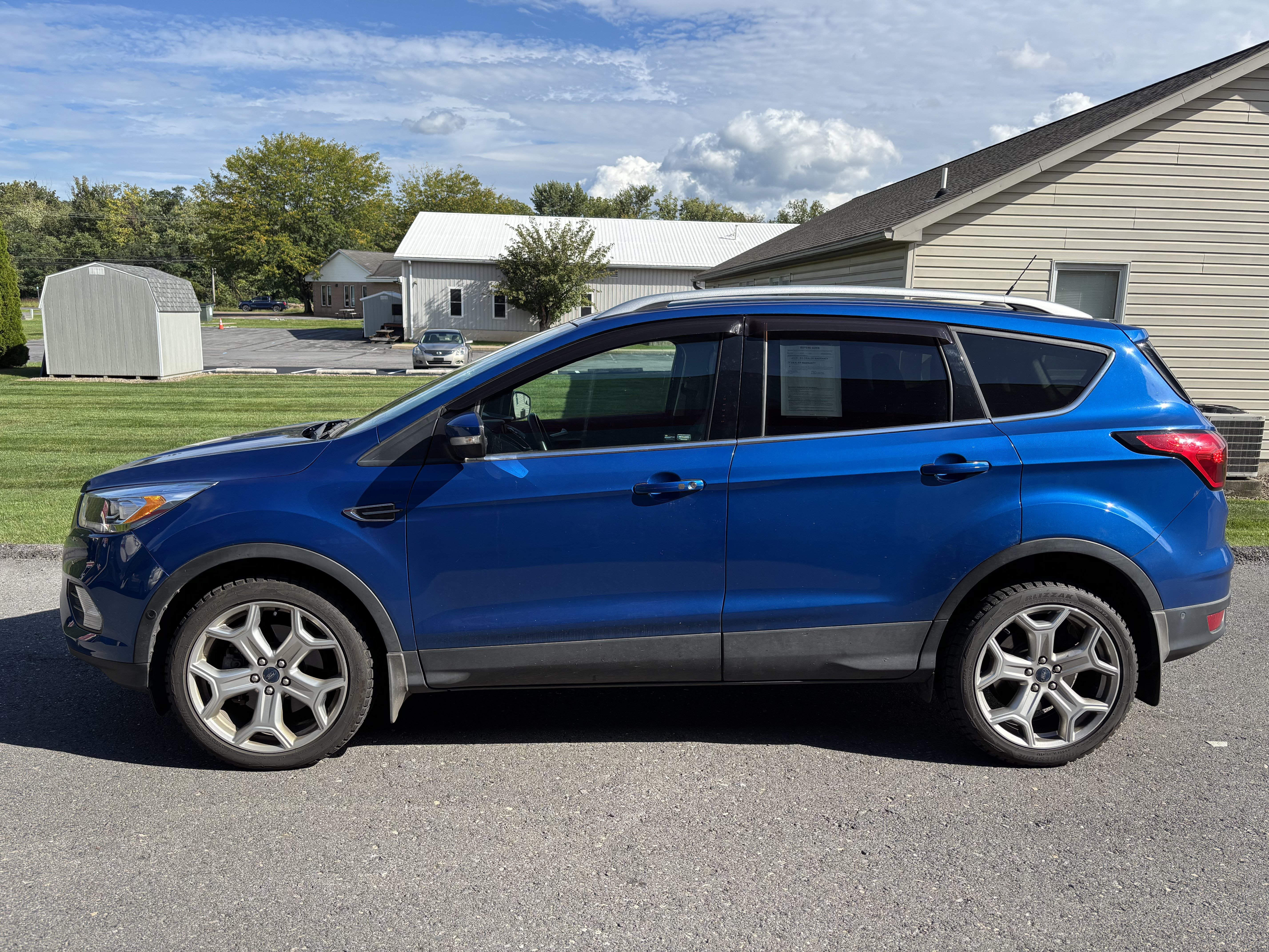 Used 2019 Ford Escape Titanium w/ U9j03 - Titanium Tow Package AWD/4WD image 7