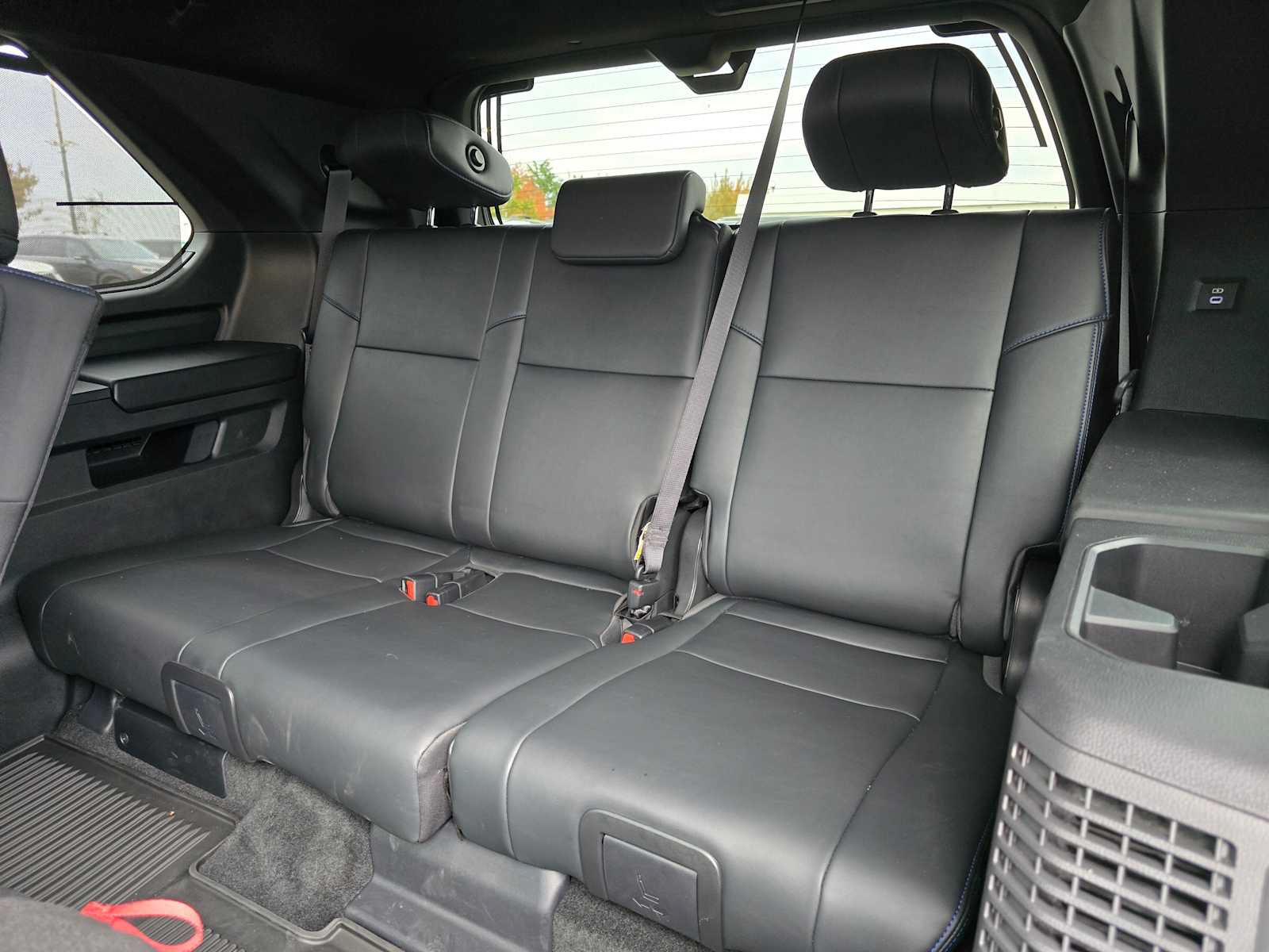 Used 2025 Toyota Sequoia Platinum AWD/4WD image 21