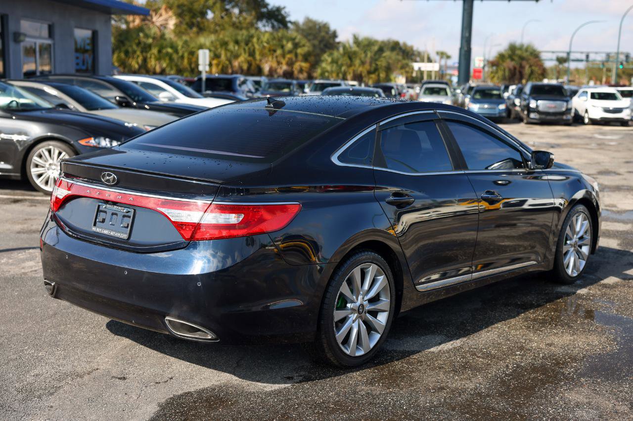 Used 2013 Hyundai Azera w/ Technology Pkg image 11
