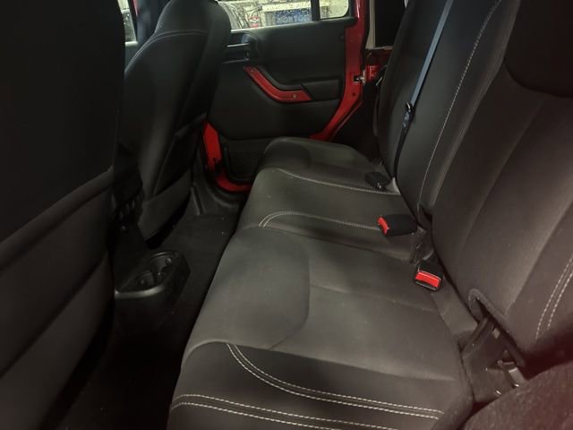 Used 2017 Jeep Wrangler Unlimited Sahara image 12