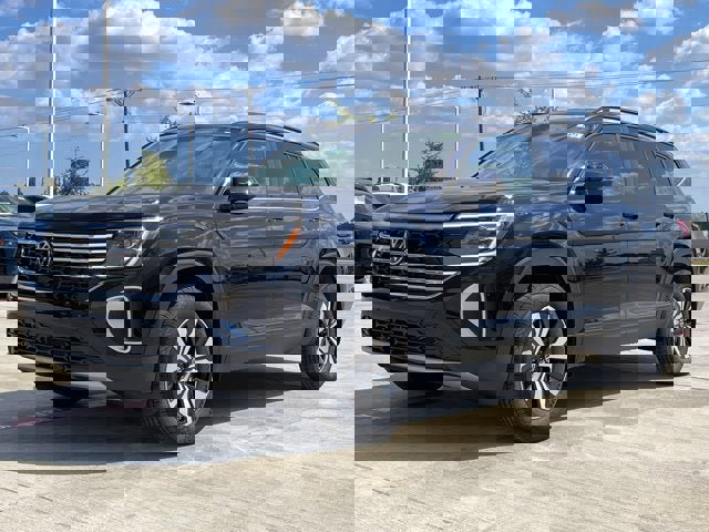 New 2026 Volkswagen Atlas SE image 2