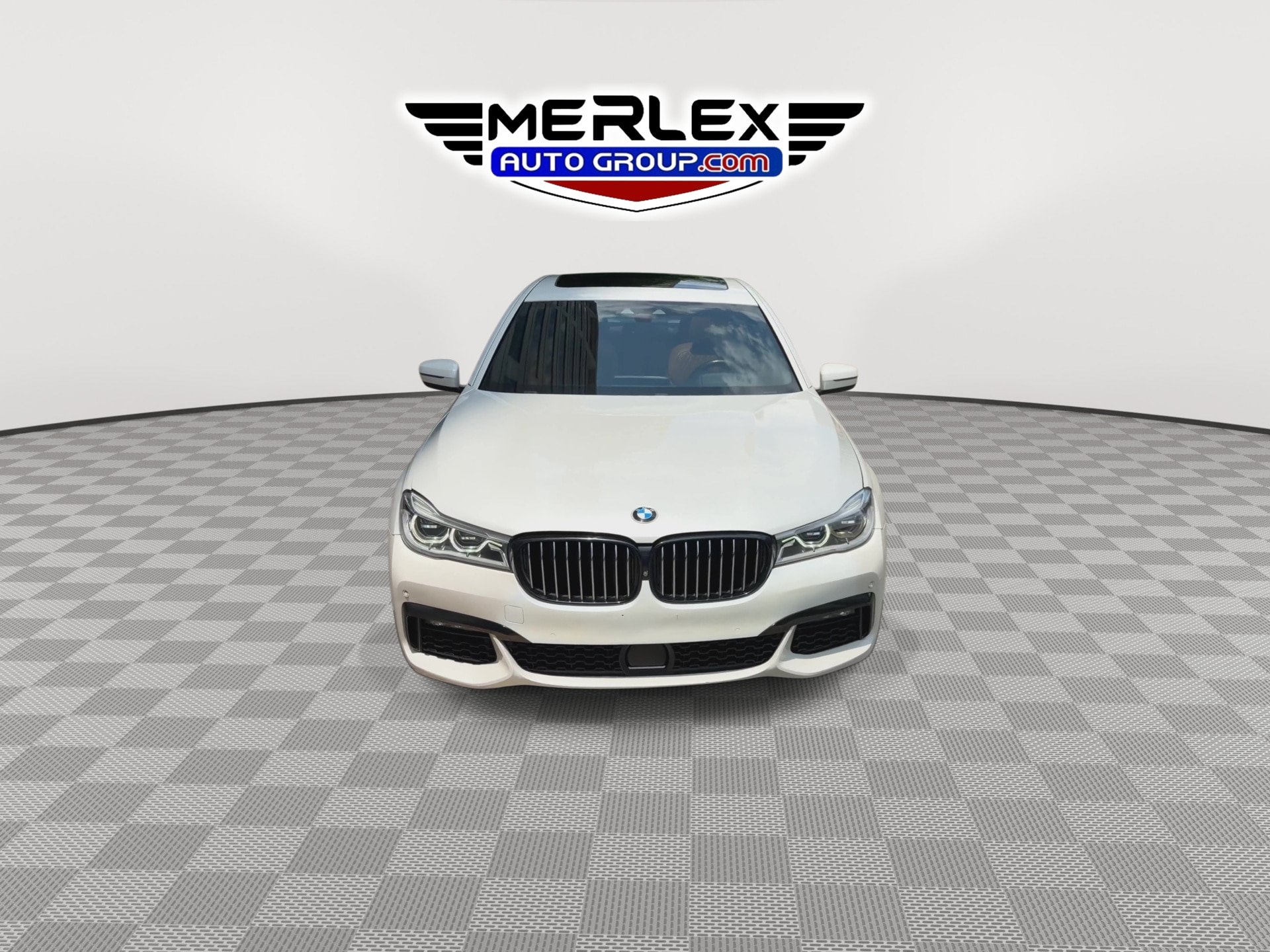 Used 2019 BMW 750i w/ Executive Package RWD image 3