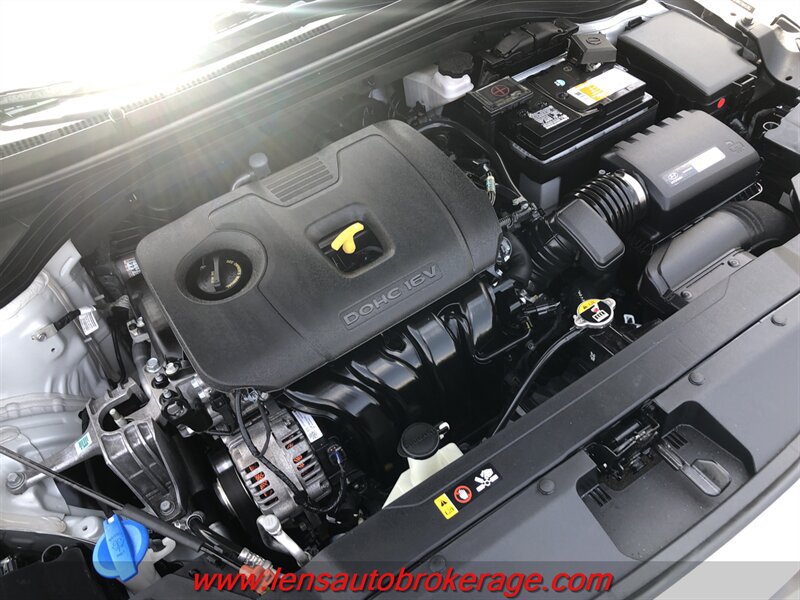 Used 2019 Hyundai Elantra SEL w/ Cargo Package FWD image 24