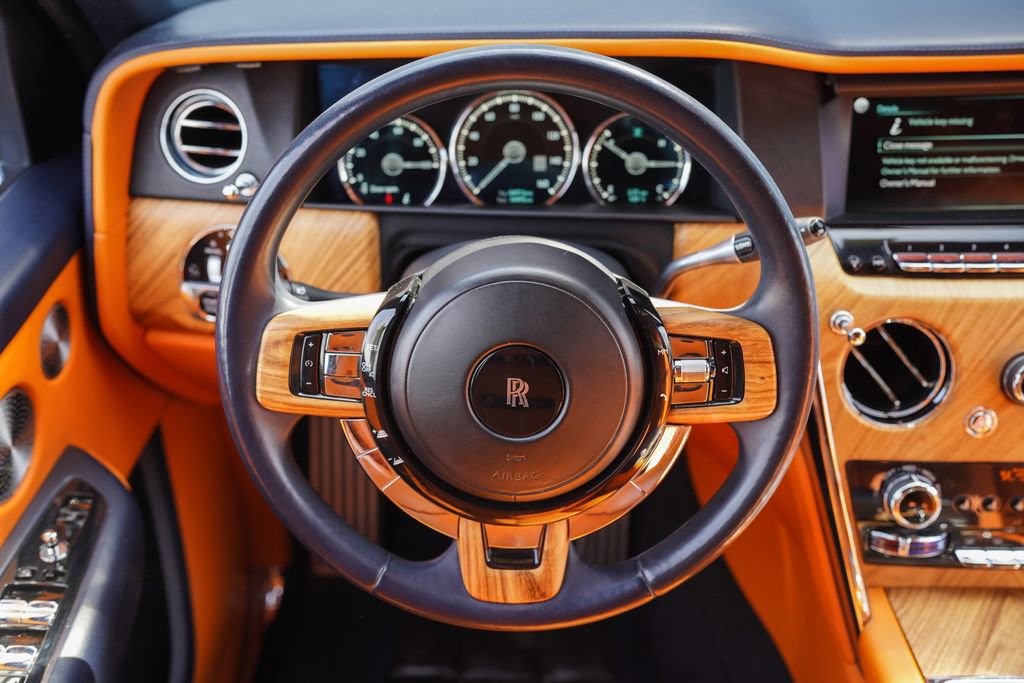 Used 2019 Rolls-Royce Cullinan image 30