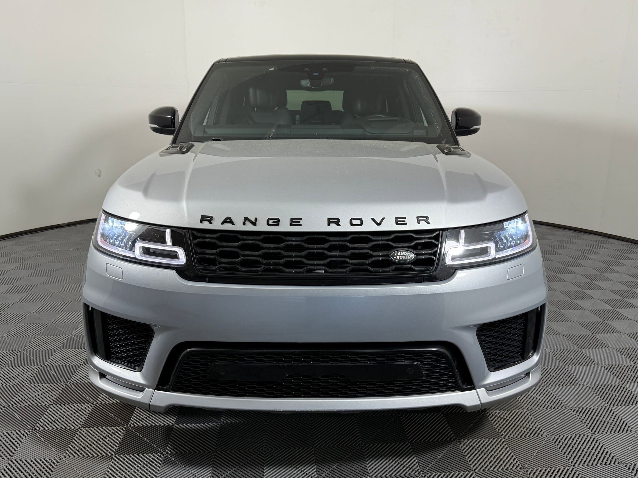 Used 2020 Land Rover Range Rover Sport HSE Dynamic image 6