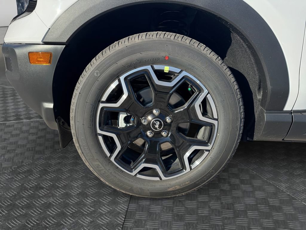 New 2025 Ford Bronco Sport Outer Banks image 17