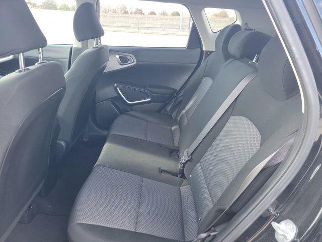 Used 2024 Kia Soul LX w/ Option Group 015 FWD image 15