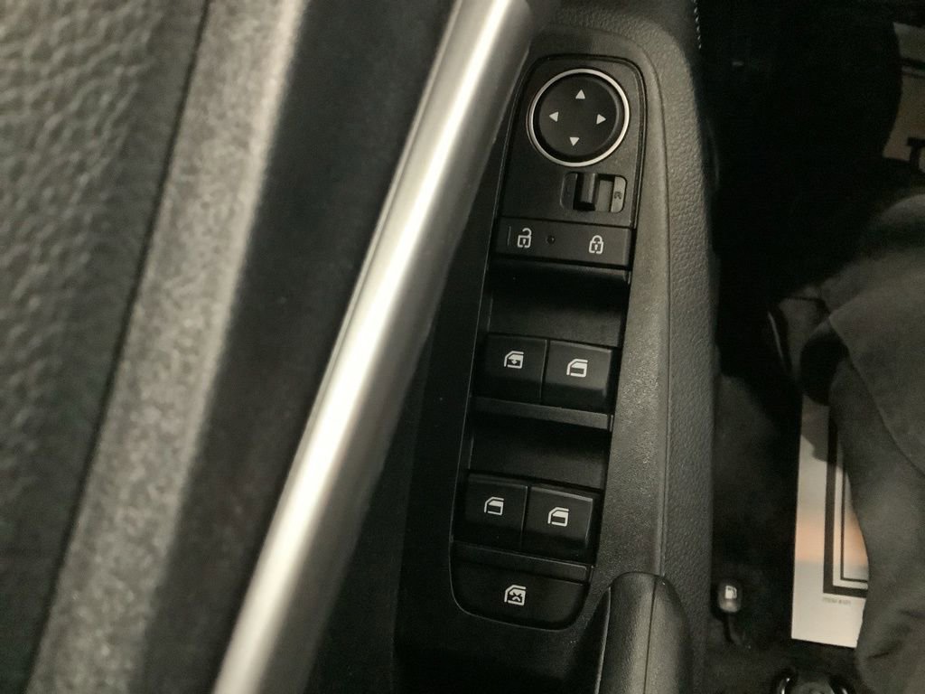 Certified 2025 Kia Seltos LX image 15