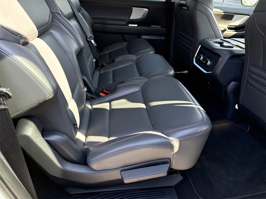 Used 2025 Ford Expedition Max Active image 15