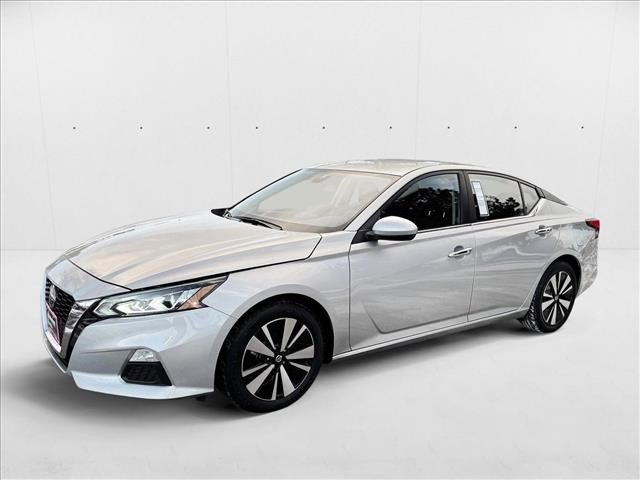 Used 2022 Nissan Altima 2.5 SV