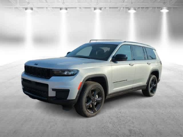 Certified 2024 Jeep Grand Cherokee L Altitude AWD/4WD image 4
