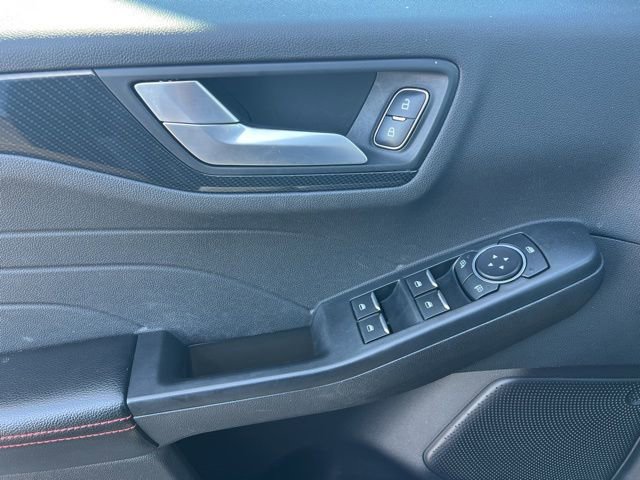 Used 2023 Ford Escape ST-Line image 24