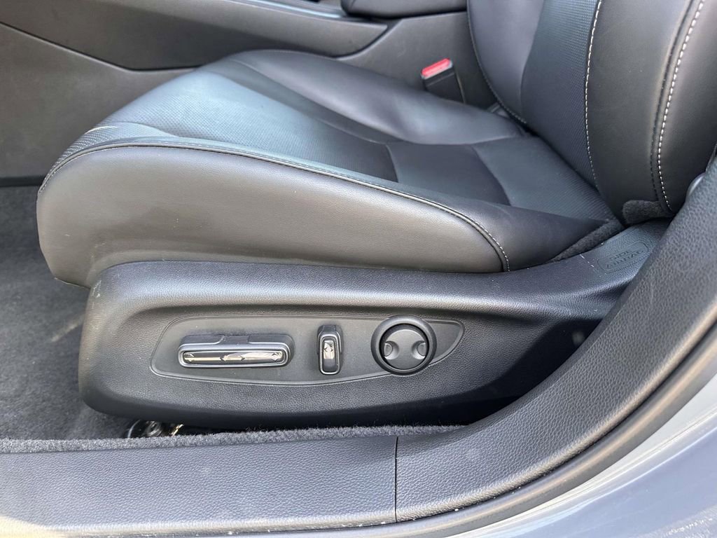 Used 2023 Honda Accord EX-L image 11