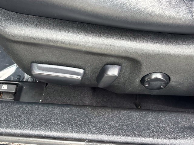 Used 2016 Toyota Camry XSE w/ Moonroof Package FWD image 16