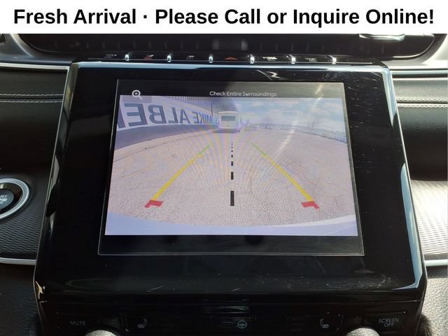 Used 2023 Jeep Grand Cherokee Altitude AWD/4WD image 19
