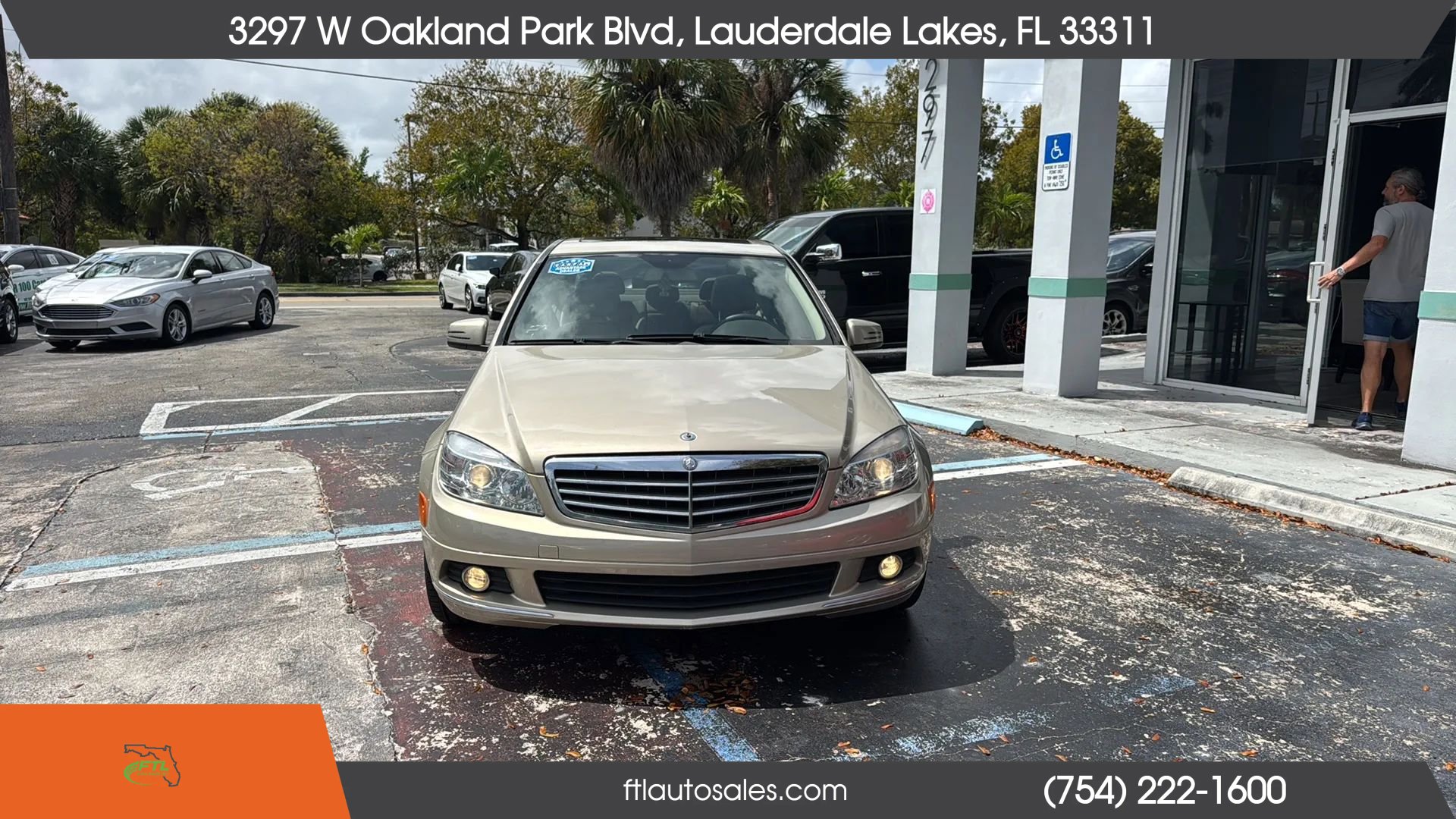 Used 2011 Mercedes-Benz C 300 Sedan image 5