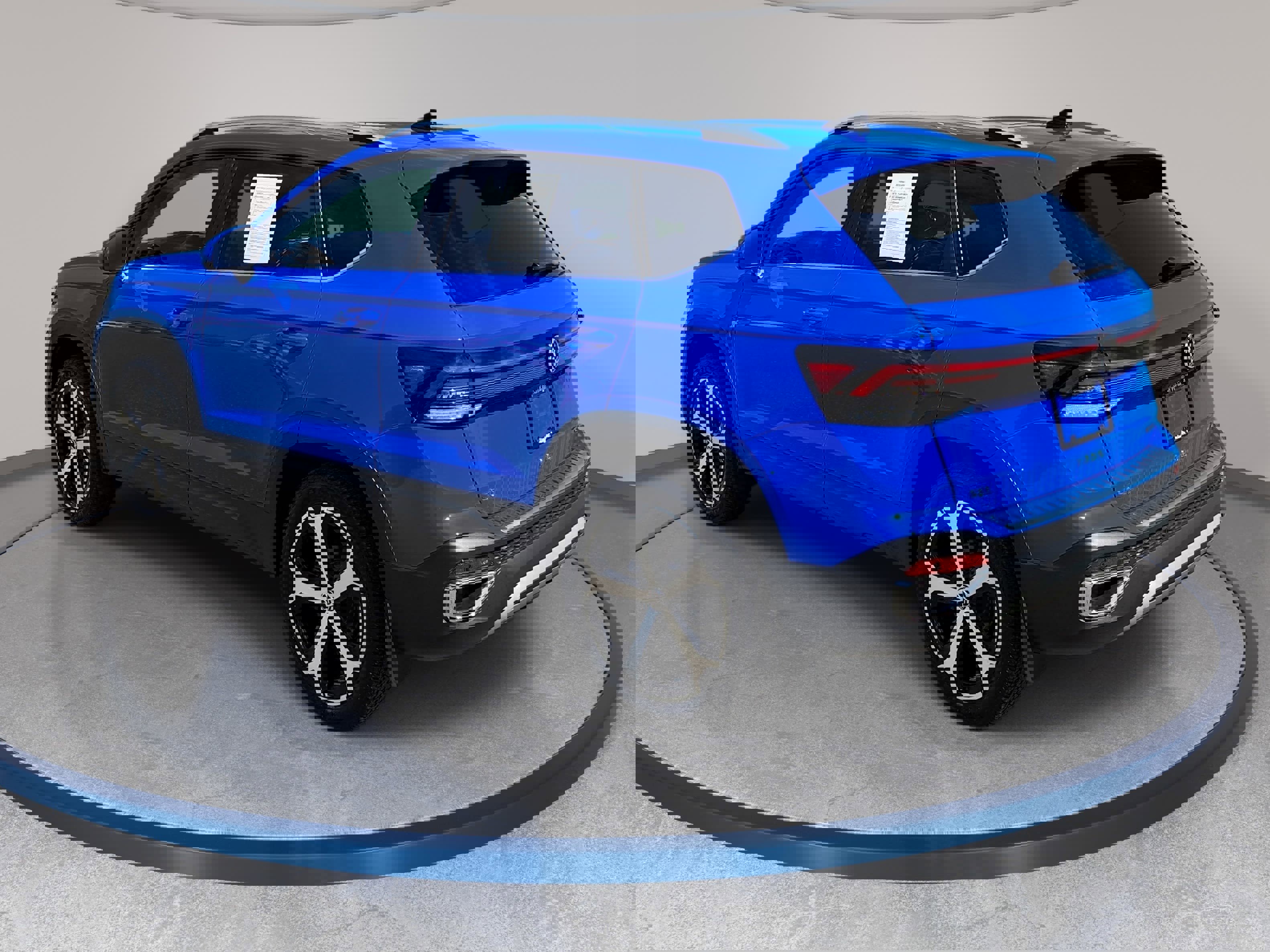 Certified 2025 Volkswagen Taos SEL AWD/4WD image 7