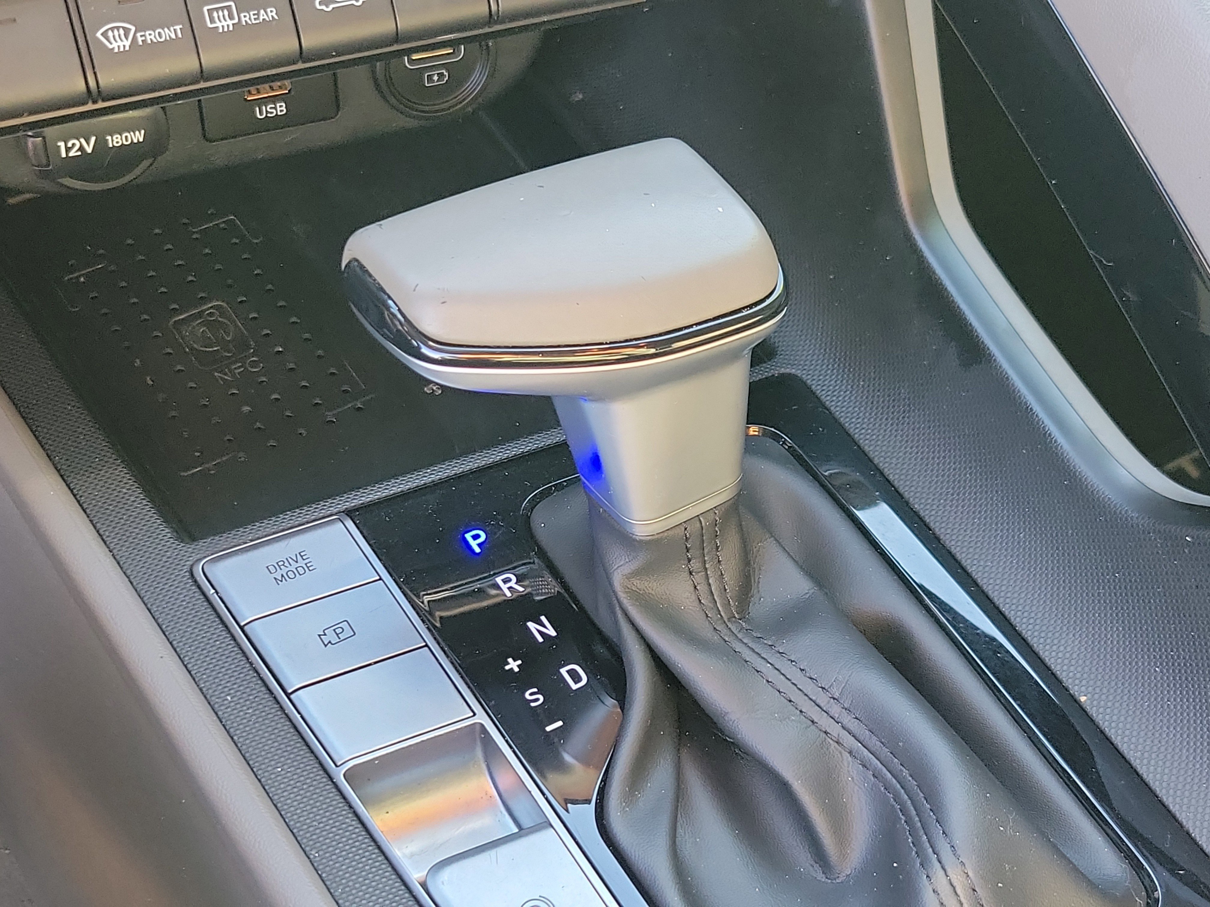 Certified 2022 Hyundai Elantra SEL w/ Convenience + Premium Package image 26