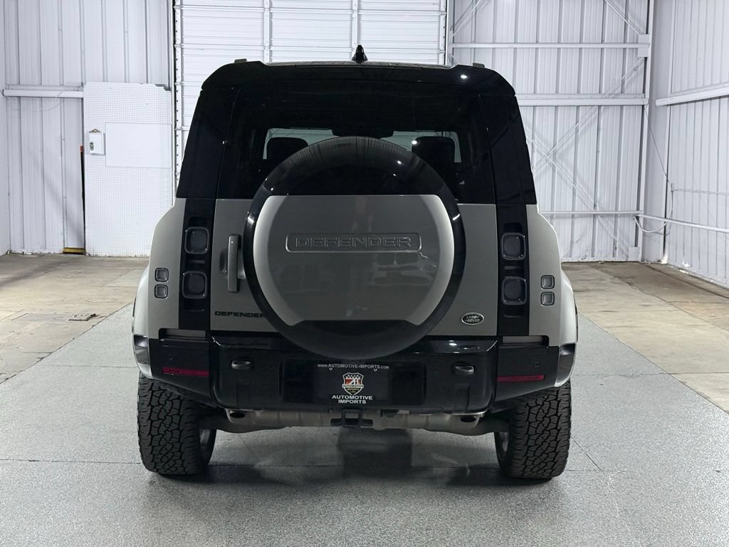 Used 2023 Land Rover Defender 110 X AWD/4WD image 9