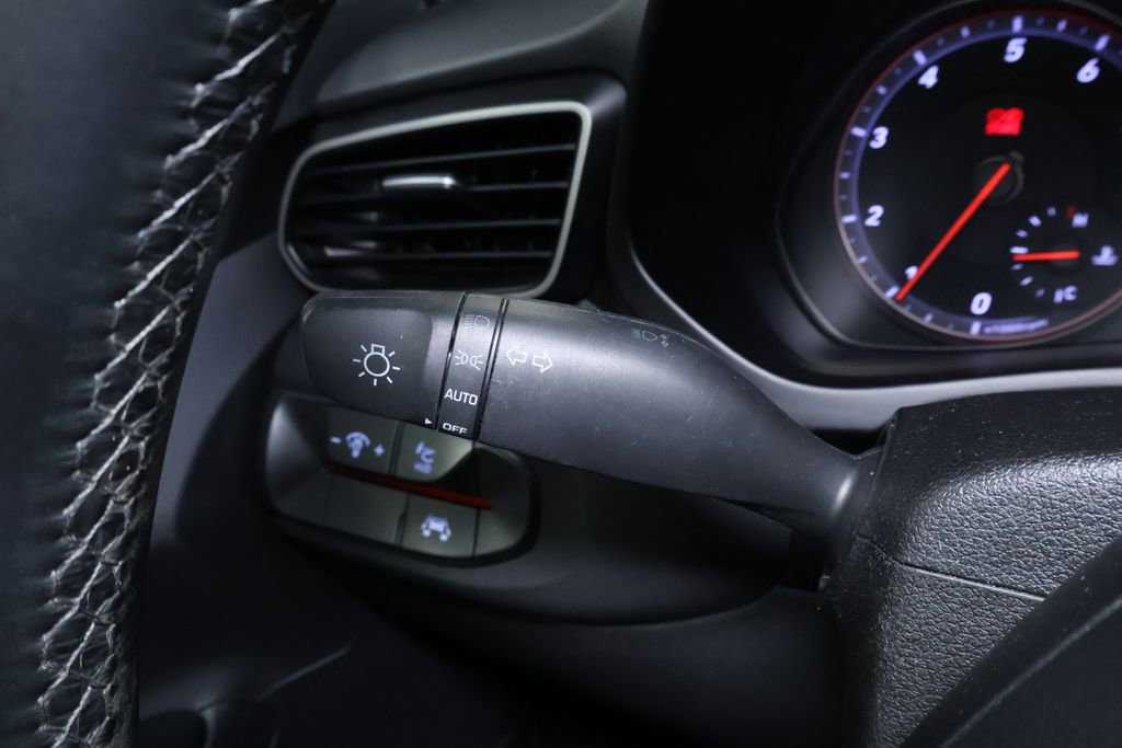 Used 2019 Hyundai Veloster Turbo R-Spec image 23