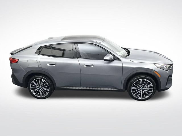 New 2026 BMW X2 xDrive28i w/ Technology Package AWD/4WD image 28