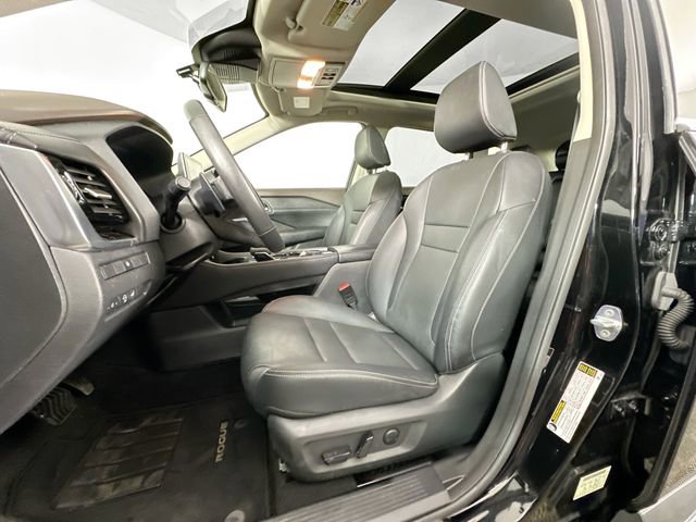 Used 2023 Nissan Rogue SL image 4