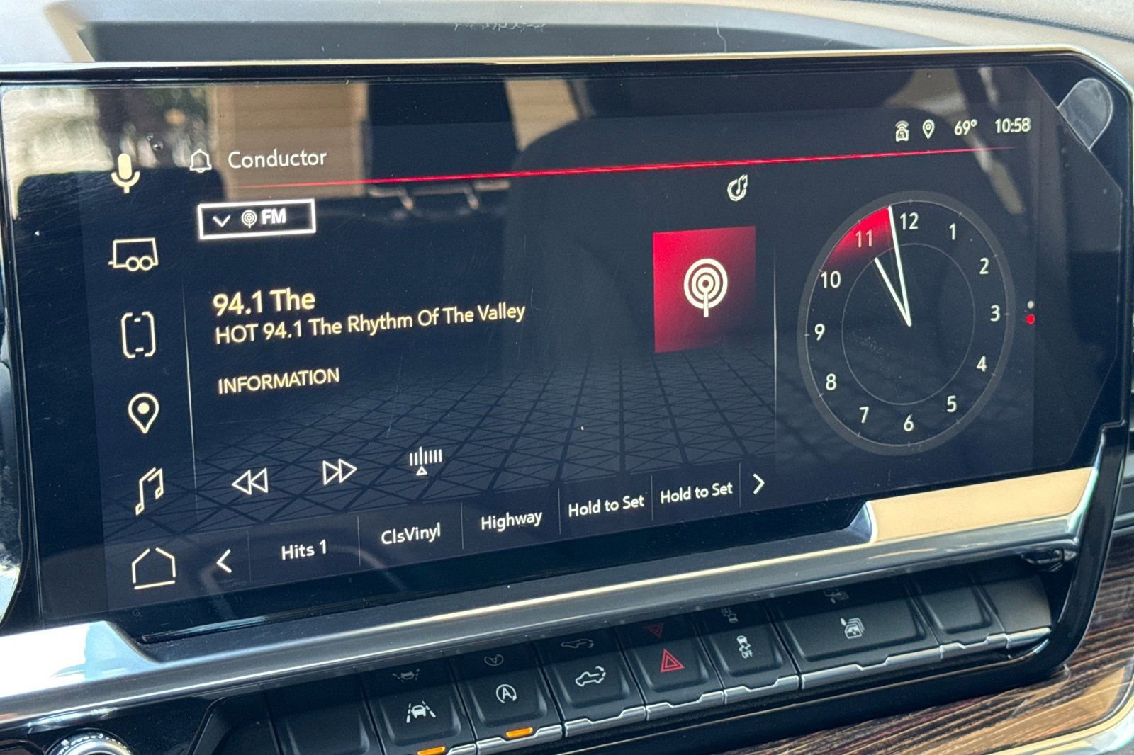 Certified 2025 GMC Sierra 1500 Elevation RWD image 18