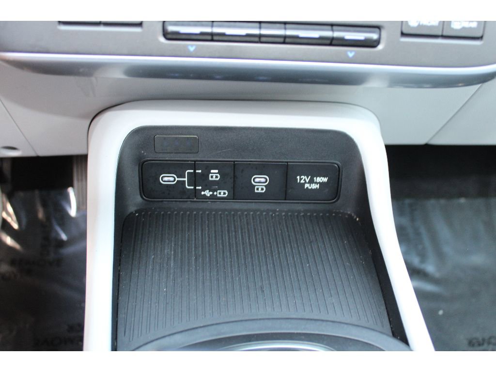 Used 2024 Hyundai Kona SEL image 25