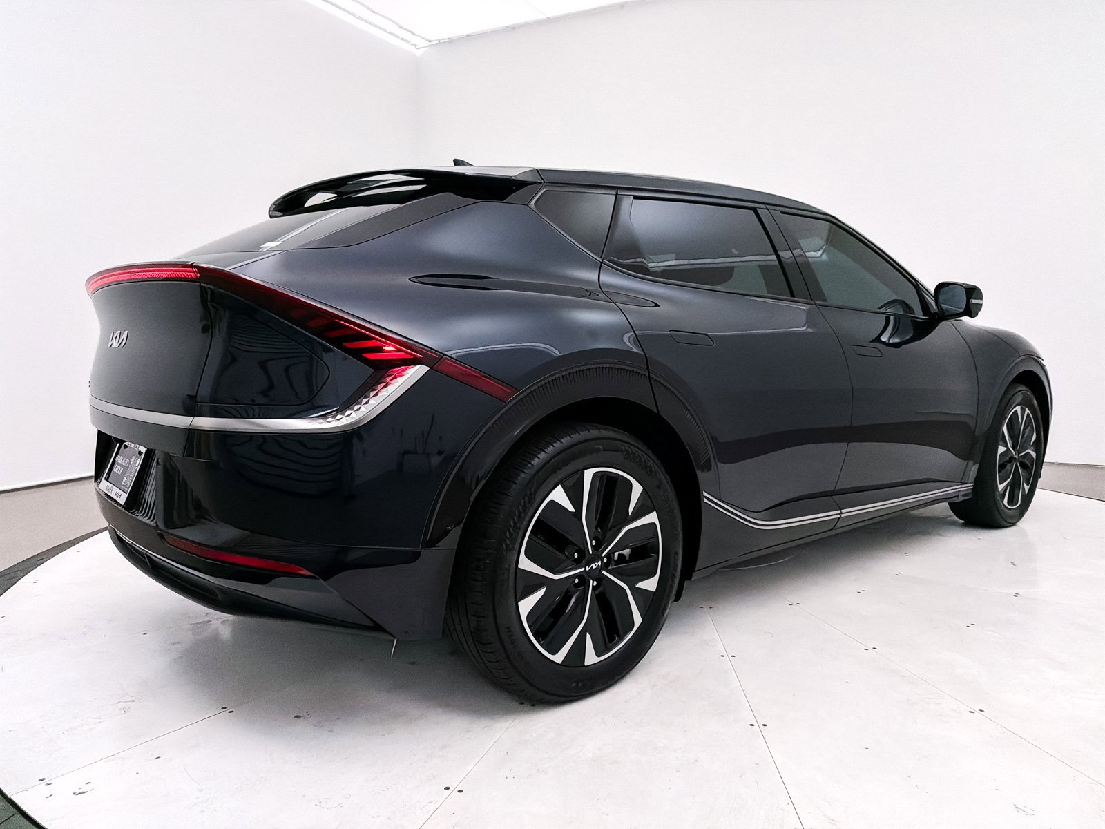 Used 2023 Kia EV6 Wind w/ Wind Technology Package image 18