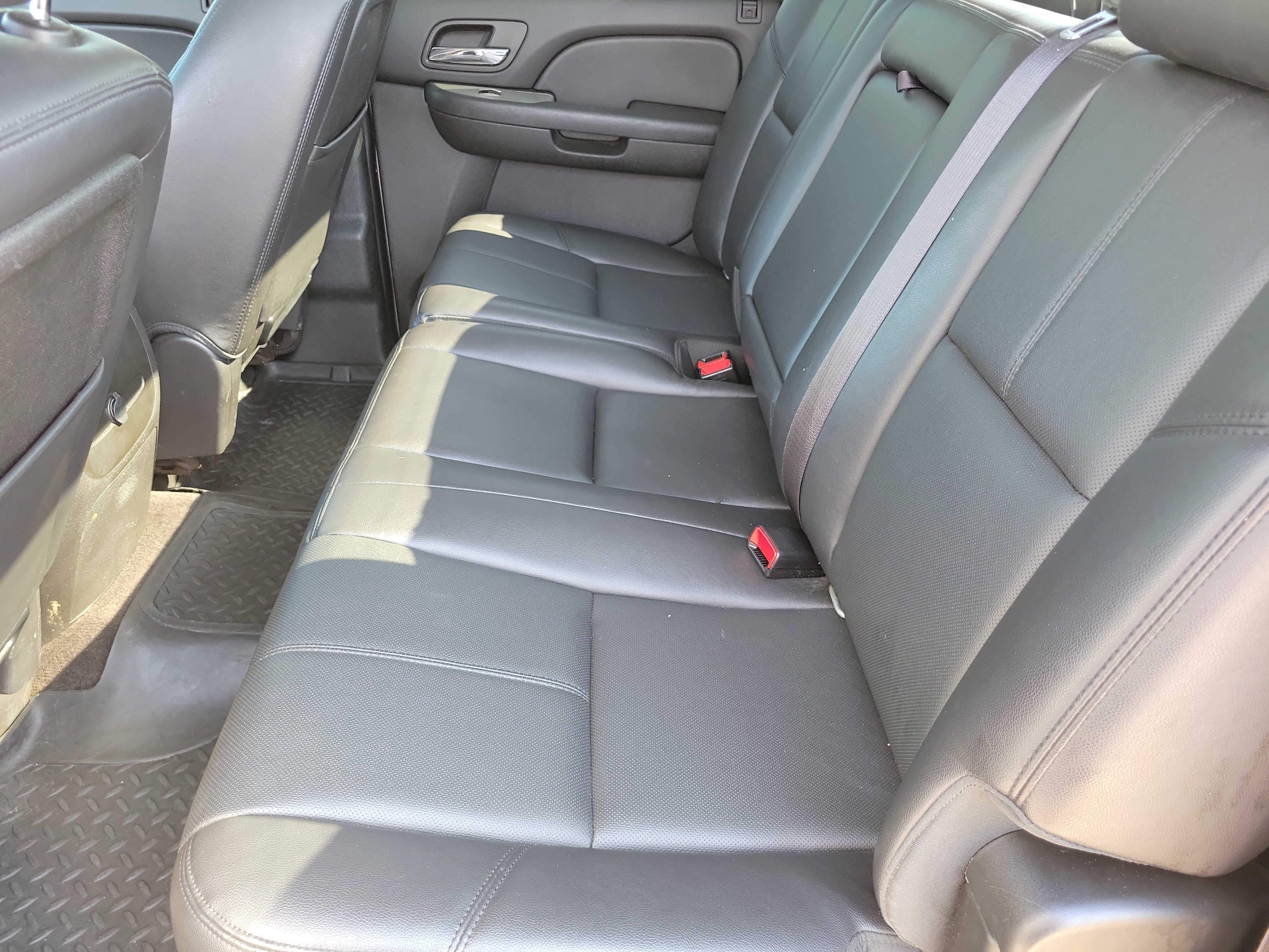 Used 2014 Chevrolet Silverado 2500 LTZ w/ LTZ Plus Package AWD/4WD image 12