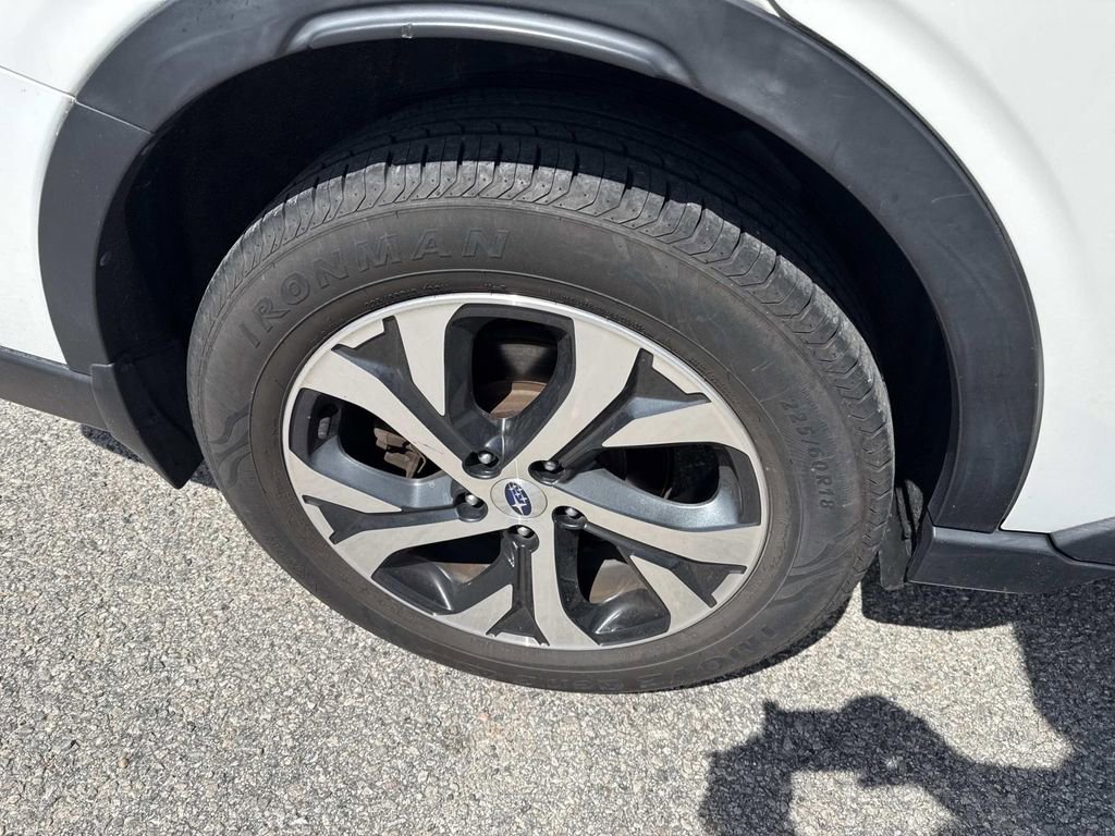 Used 2020 Subaru Outback Limited w/ Popular Package #2 image 9