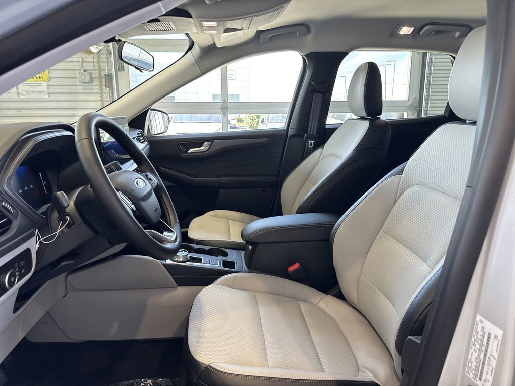 New 2026 Ford Escape SE image 21