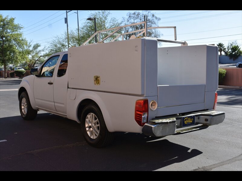 Used 2016 Nissan Frontier SV RWD image 6