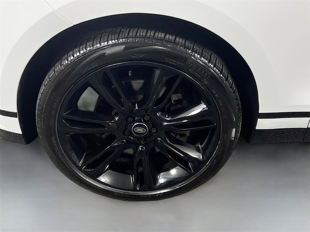 Used 2023 Land Rover Range Rover Velar HST image 32