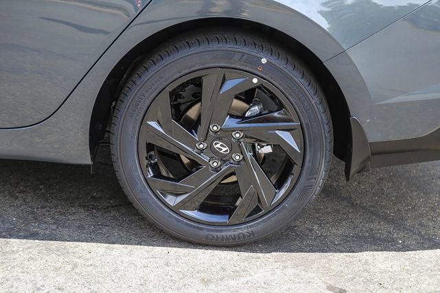 New 2026 Hyundai Elantra Sport FWD image 12