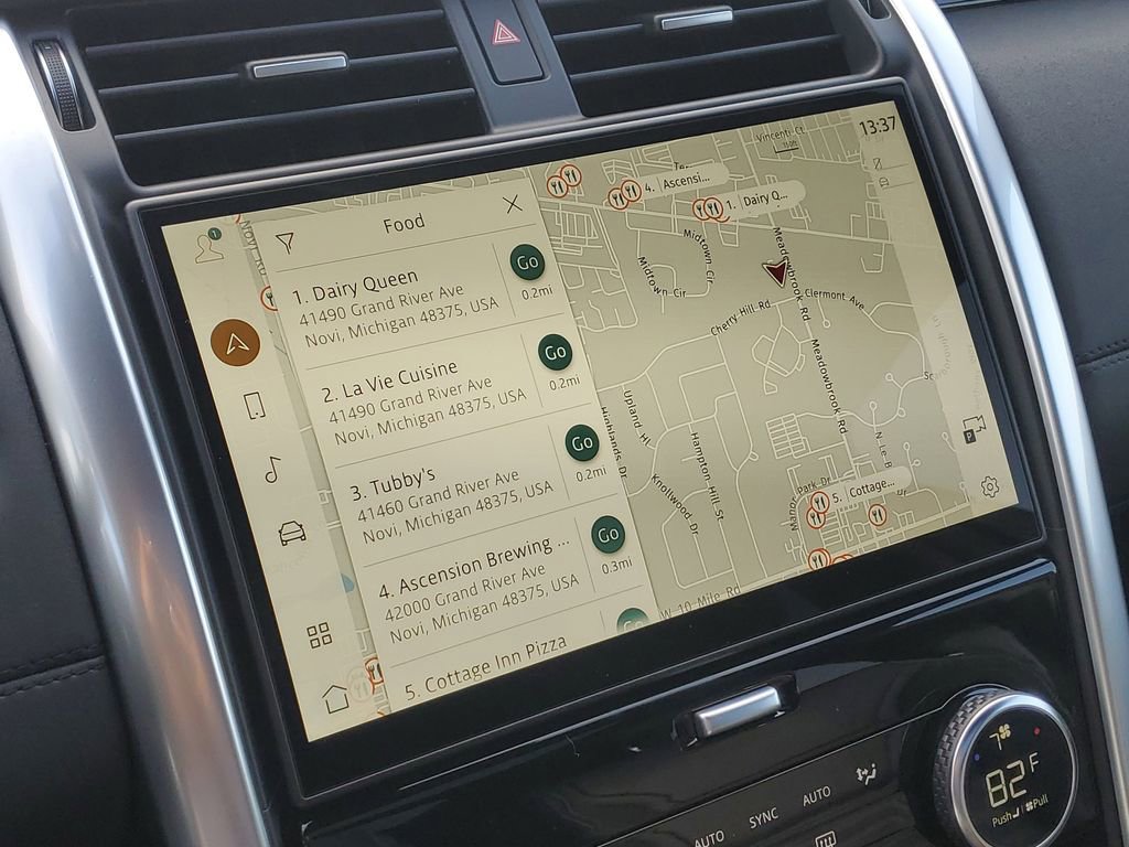 New 2026 Land Rover Discovery S AWD/4WD image 22