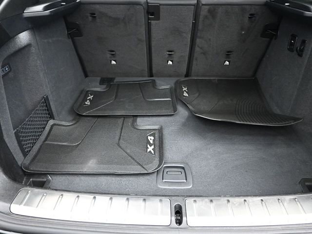 Used 2025 BMW X4 xDrive30i w/ Premium Package image 19