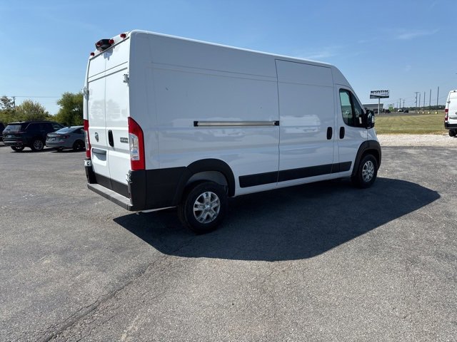 New 2025 RAM ProMaster 2500 w/ Quick Order Package 22G SLT image 3