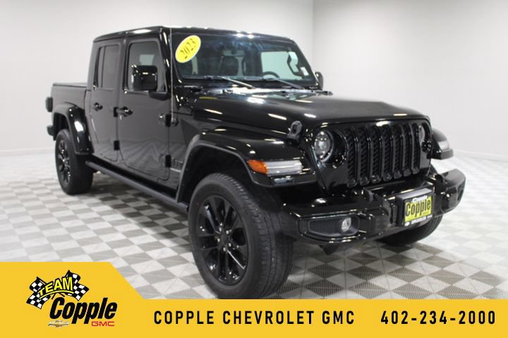Used 2023 Jeep Gladiator Overland AWD/4WD image 1