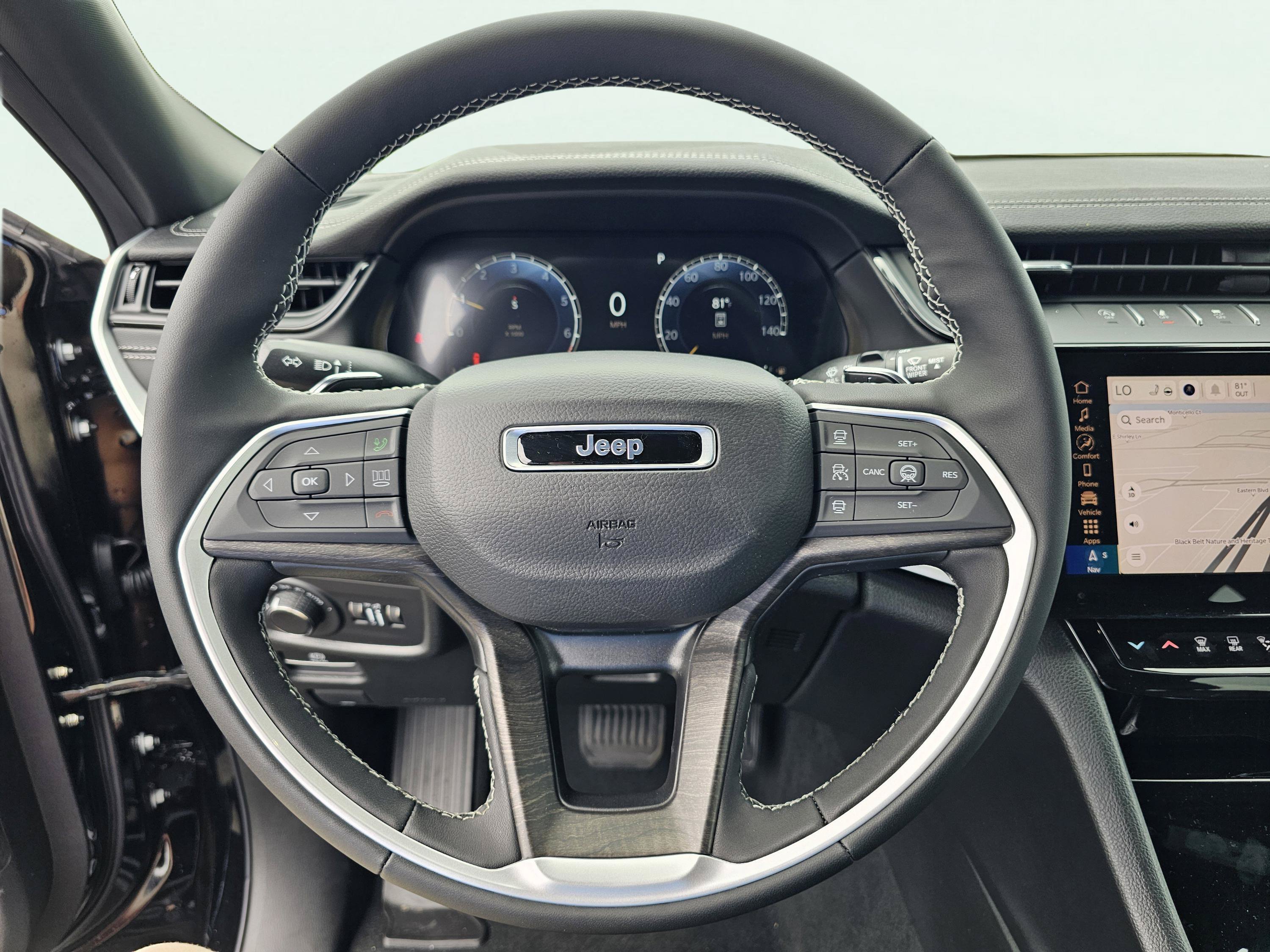 New 2026 Jeep Grand Cherokee Altitude RWD image 19