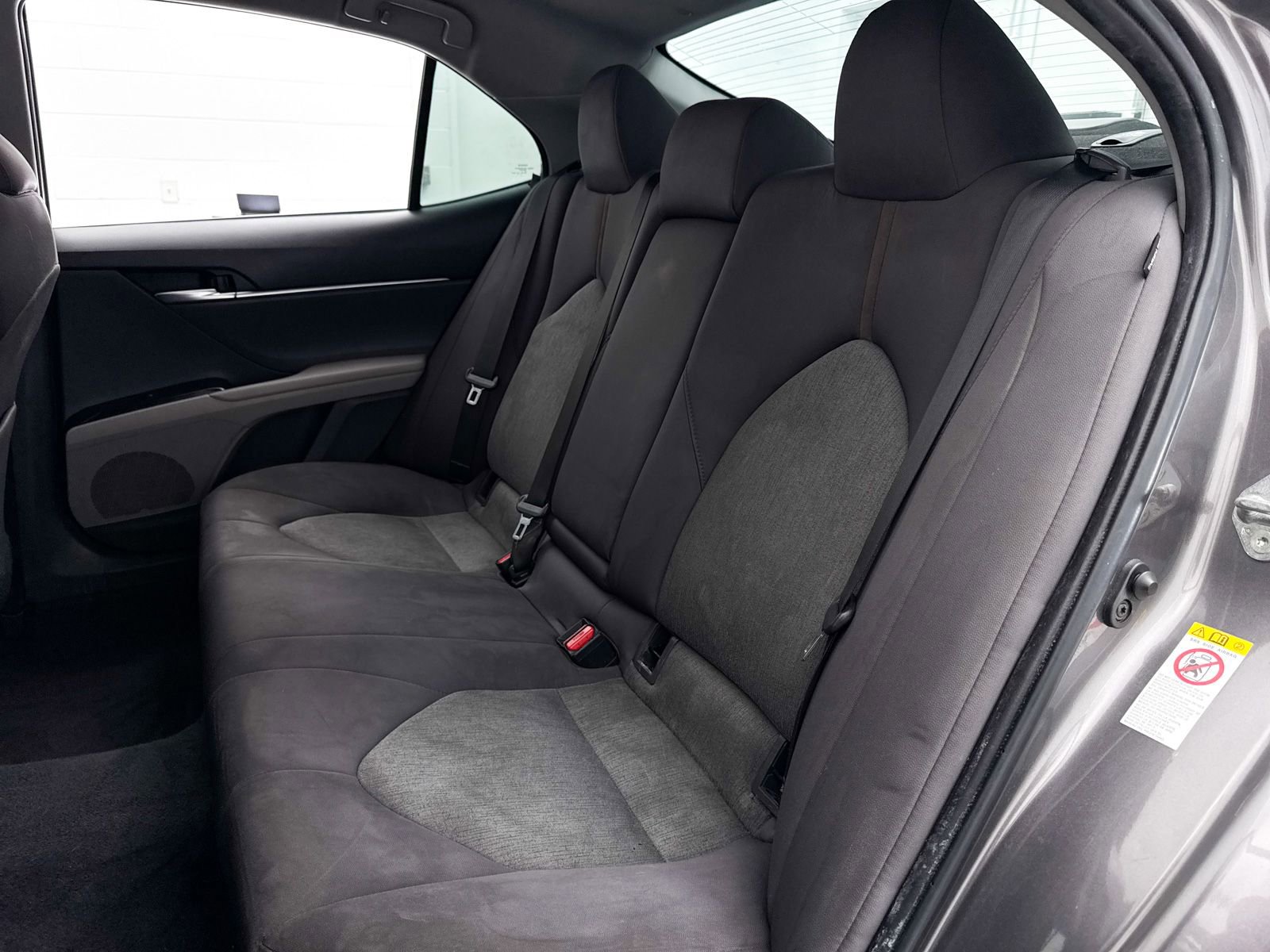 Used 2018 Toyota Camry LE w/ Convenience Package FWD image 26