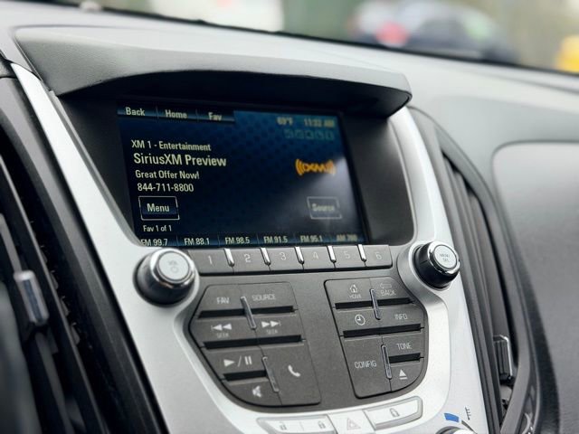 Used 2015 Chevrolet Equinox LT w/ Chrome Appearance Package image 11