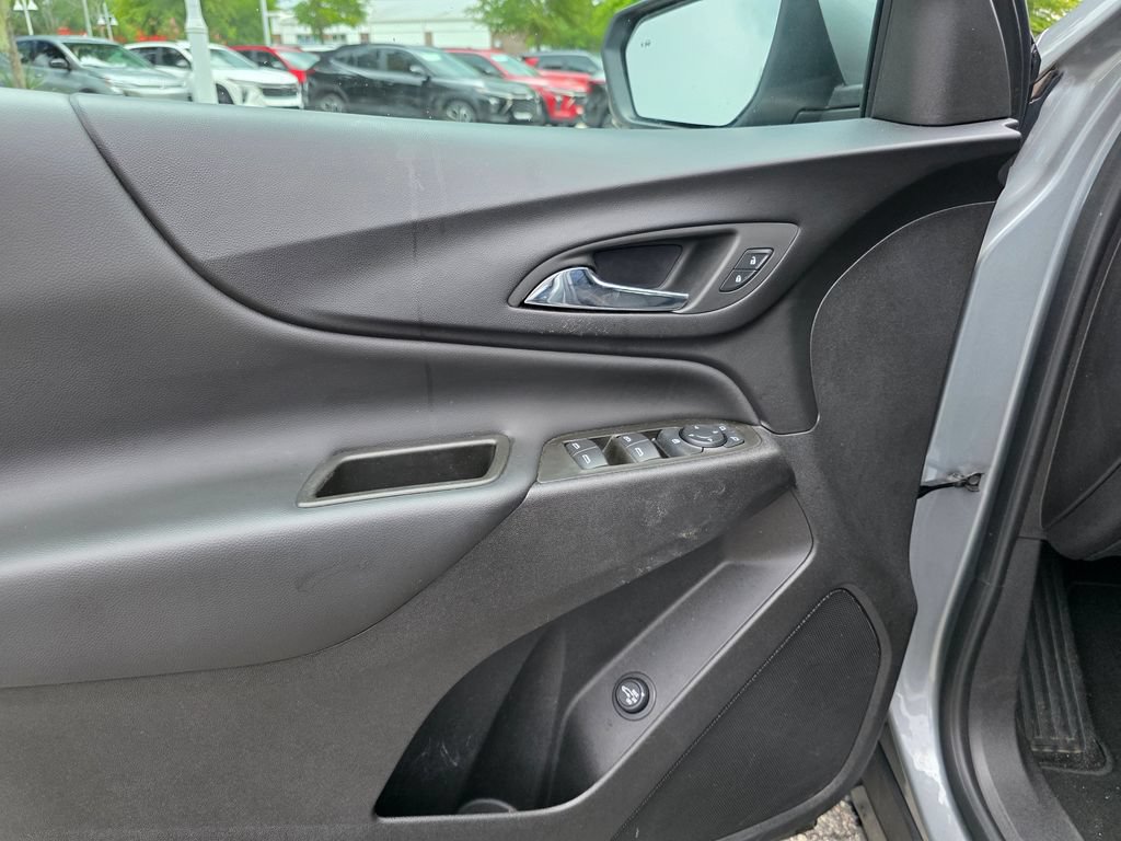 Certified 2024 Chevrolet Equinox LT FWD image 12