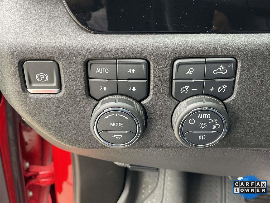 Used 2024 Chevrolet Silverado 2500 ZR2 image 17